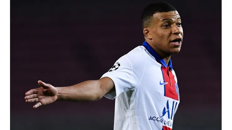 Kylian Mbappé en un encuentro con PSG.