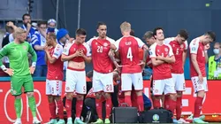 Héroes de Dinamarca y que ayudaron a salvar la vida de Eriksen recibirán premio especial de UEFA.