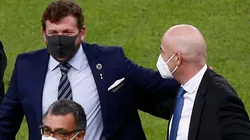 Alejandro Domínguez, presidente de Conmebol, y Gianni Infantino, presidente de FIFA.