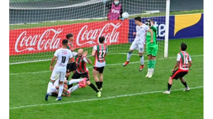 Imagen del partido entre Maldonado y Boston River.