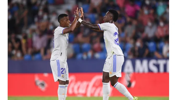 Vinicius marcó dos de los tantos de Real Madrid.