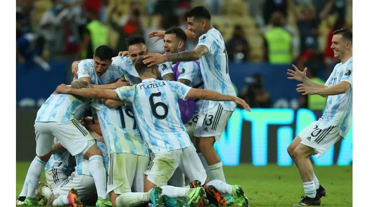 Jugadores de la selección Argentina celebran el título de la Copa América.