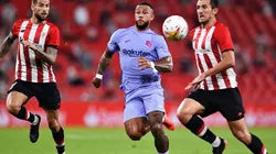 Memphis Depay en acción de juego con Barcelona.