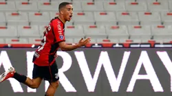 Christian, el autor de los primeros dos goles de Paranaense.