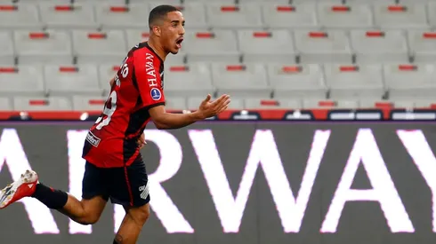 Christian, el autor de los primeros dos goles de Paranaense.