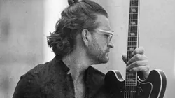 Ricardo Arjona anunció su nuevo álbum "Negro" en sus redes sociales (Fuente: Instagram Ricardo Arjona)