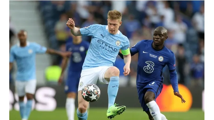 Kevin De Bruyne y N'Golo Kanté forman parte de los nominados a mejor jugador UEFA del año.