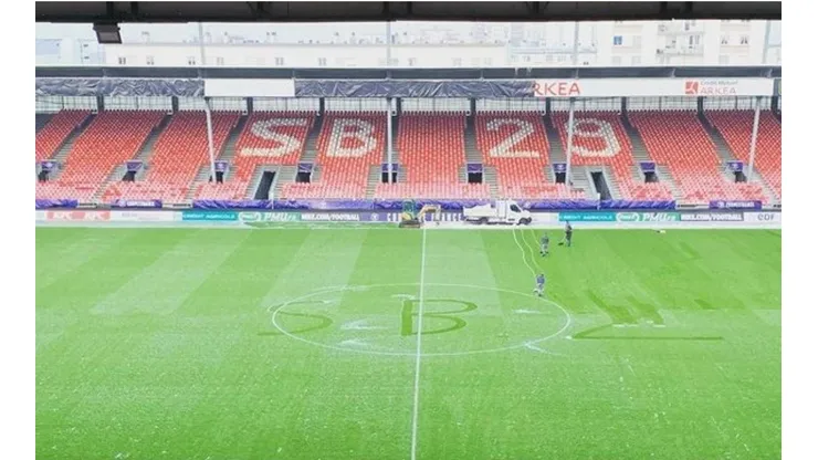 El Stade Francis Le Blé, escenario donde podría debutar Messi con PSG.