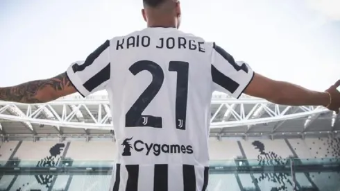 Kaio Jorge en presentación de Juventus.