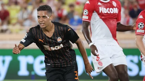 Festejo de gol de Pedrinho, de Shakhtar.