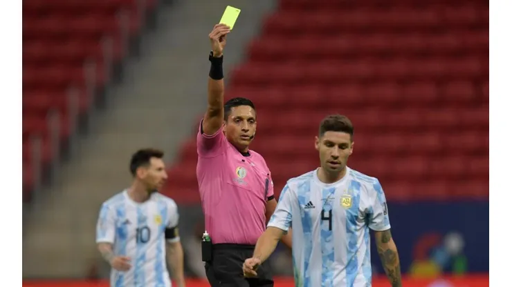 Jesús Valenzuela dirigirá el clásico entre Brasil vs. Argentina.