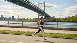 ¿Cómo rejuvenecer la masa muscular?