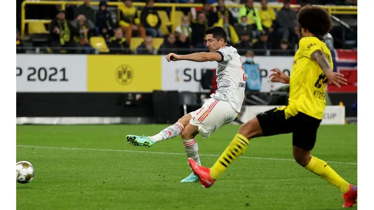 Robert Lewandowski, autor de dos goles para Bayern Munich.