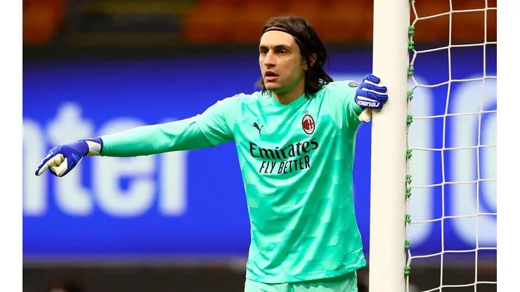 Ciprian Tatarusanu en Milan.