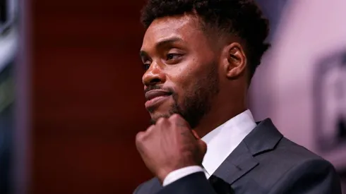 Hopkins dijo que Spence Jr. miente sobre lesión.