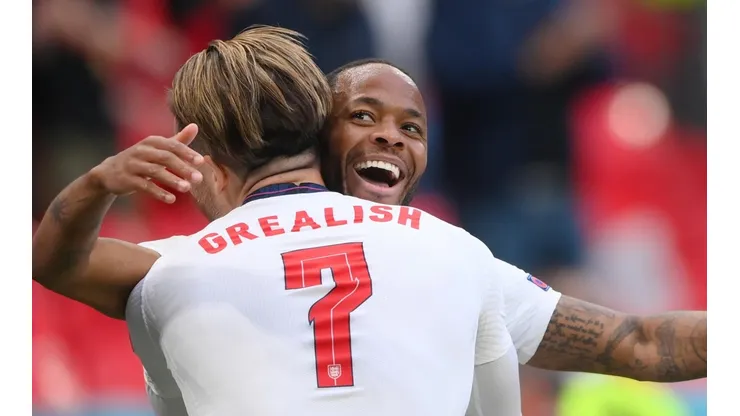 Sterling confía en que el arribo de Grealish lo ayudará a levantar su nivel