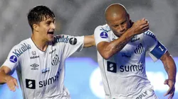 Carlos Sánchez fue el autor del primer gol de Santos.