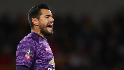 Chiquito Romero quedó libre de Manchester United y se va a España.