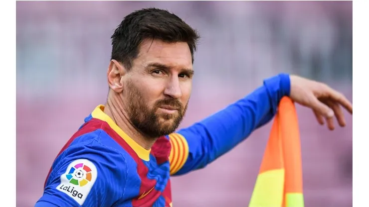 Lionel Messi llegó a París y los hinchas enloquecieron.
