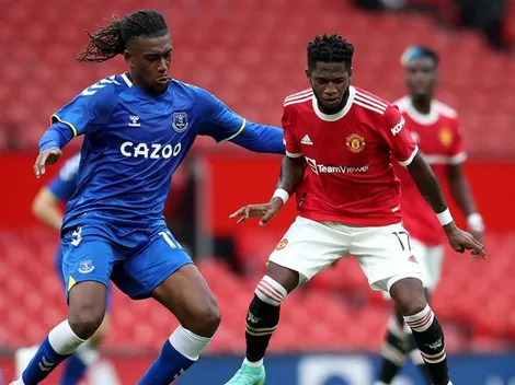 Lluvia de goles entre Manchester United y Everton: de tiro libre, cabezazo y un blooper