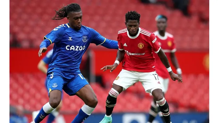 Acción de juego entre Everton vs. Manchester United.