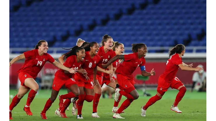 Momento en que Canadá se lleva el oro por penales.