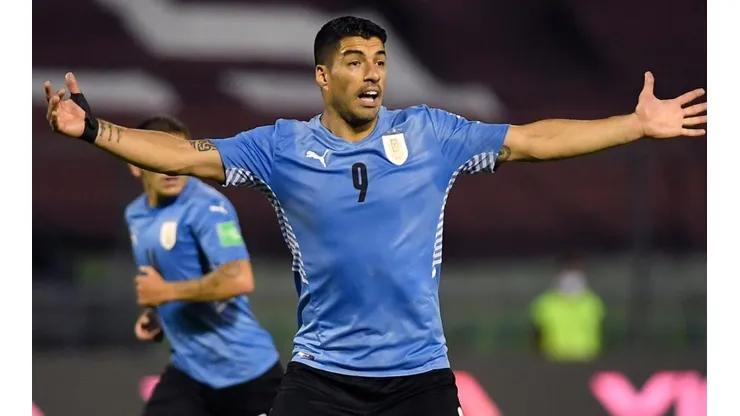 Luis Suárez durante un encuentro con Uruguay.