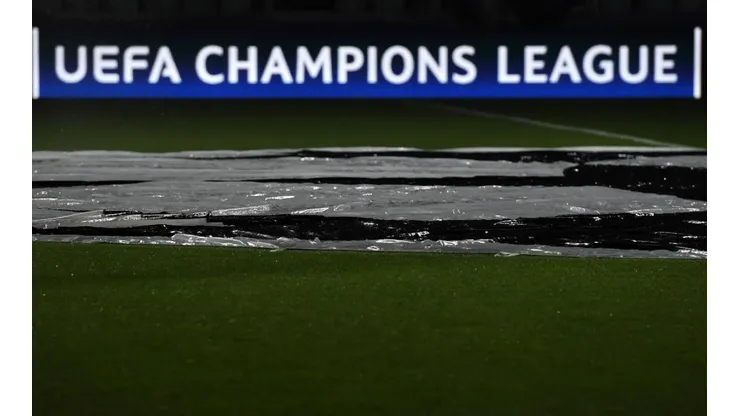 Letrero de la UEFA Champions League.