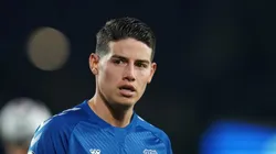 James Rodríguez durante un encuentro con Everton.