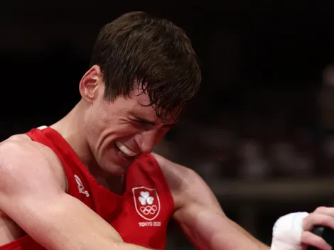 Aidan Walsh se queda con la de bronce luego de lesionarse celebrando