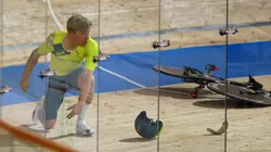 Alexander Porter, tras su caída en la prueba de Persecución por Equipos.