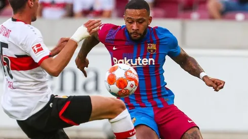 Momento del gol de Memphis.