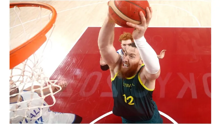 Aron Baynes, figura de Australia, queda fuera por una llamativa lesión.