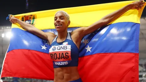 Yulimar Rojas va por todo en el salto triple.