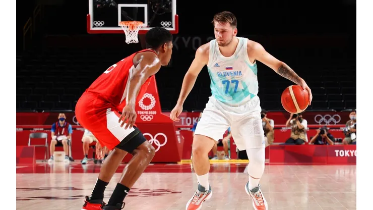 Luka Doncic estiró su invicto con la Selección de Eslovenia.