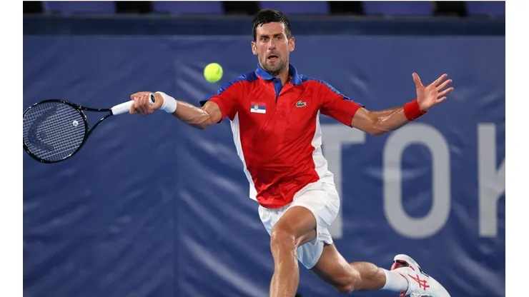 Djokovic se deshace de Nishikori para llegar a semifinales de Tokio 2020.