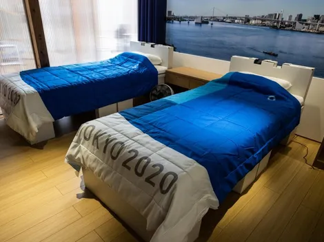 VIDEO: Un uruguayo probó la cama anti sexo de la Villa Olímpica y la rompió