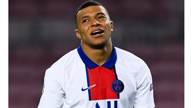 Kylian Mbappé durante un encuentro con PSG.
