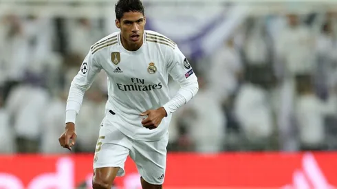Raphael Varane durante un encuentro con Real Madrid.