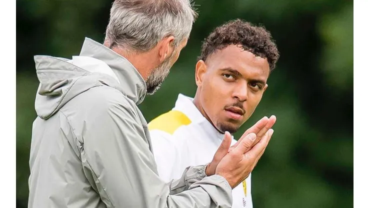 Donyell Malen, nuevo jugador del Borussia Dortmund.