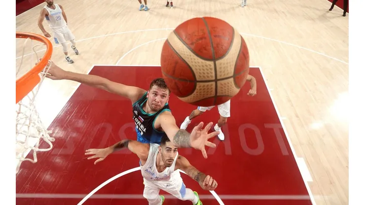 Luka Doncic tuvo una actuación estelar para derrotar a Argentina en el debut de Tokio 2020.