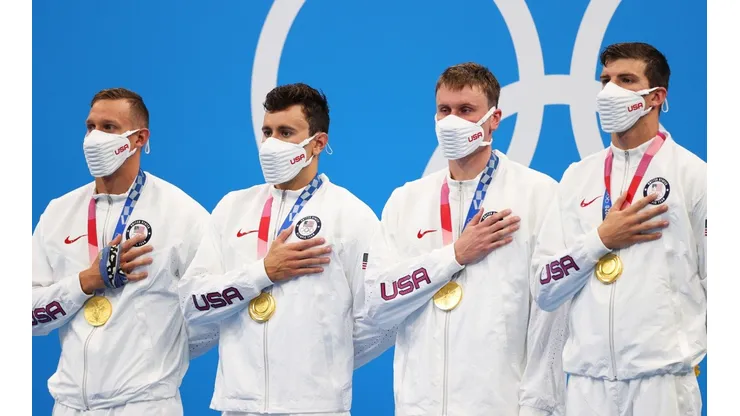 El relevo de 4×100 metros libre fue campeón olímpico para Estados Unidos.