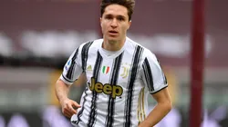 Federico Chiesa durante un encuentro con Juventus.