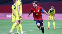 Mikel Oyarzabal festeja un tanto vs. Australia en Tokio.