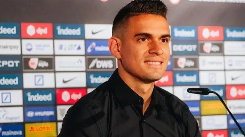 Rafael Santos Borré en su presentación en Eintracht Frankfurt.