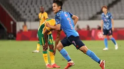 Festejo de gol de Kubo con Japón.