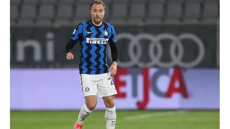 Christian Eriksen durante un encuentro con Inter de Milan.