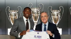 David Alaba y Florentino Pérez durante la presentación del austriaco en Real Madrid.