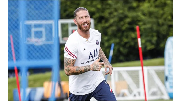 Sergio Ramos debe seguir esperando para debutar con PSG.