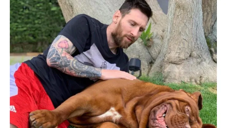 Lionel Messi y su perro Hulk.